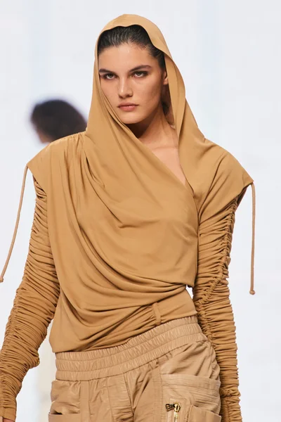 Look 57